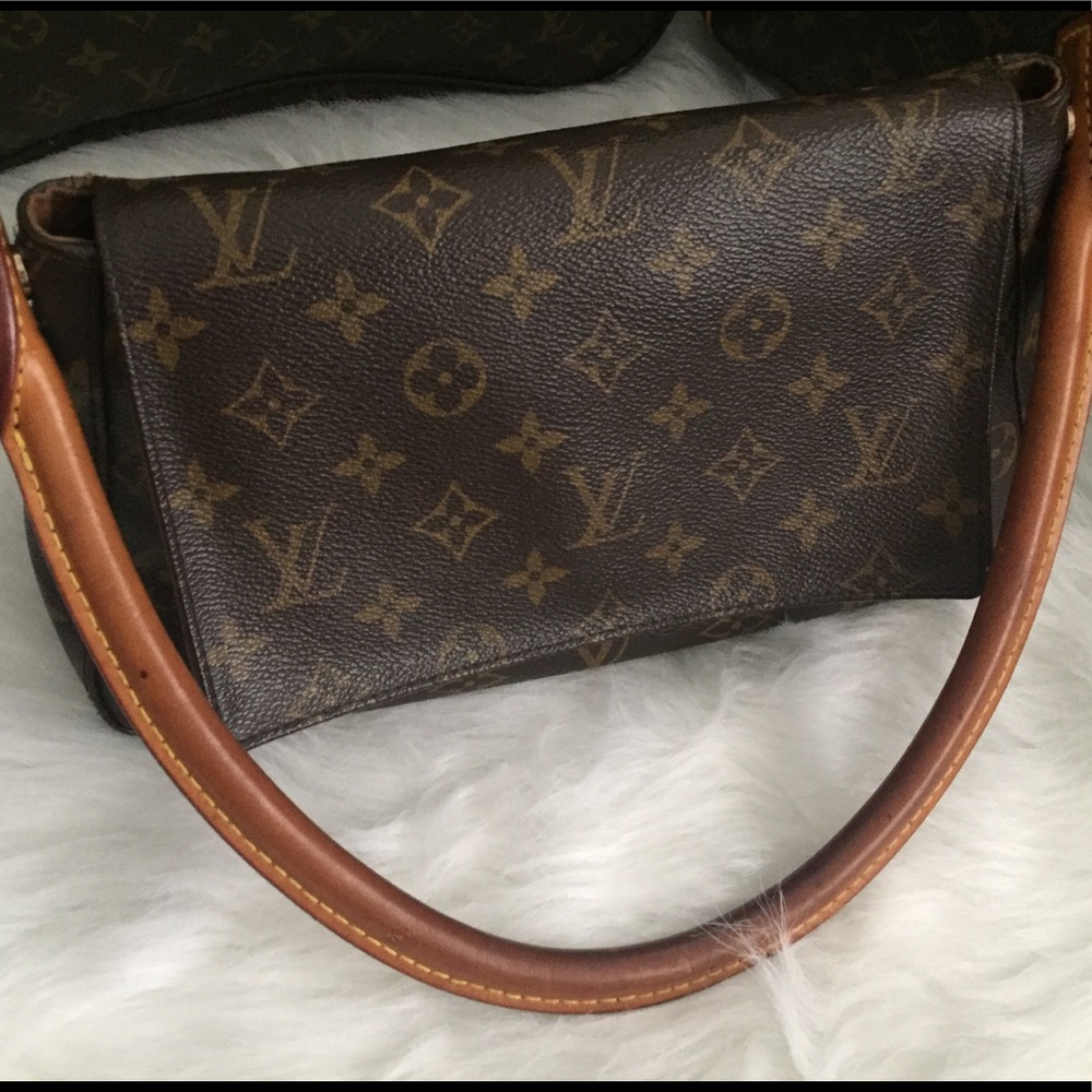 Louis Vuitton Mini Looping handbag